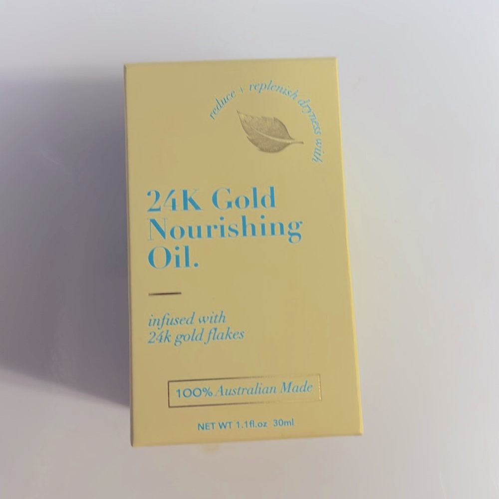 esmi
24K Gold Nourishing Oil 1 fl oz - Picture 3 of 3